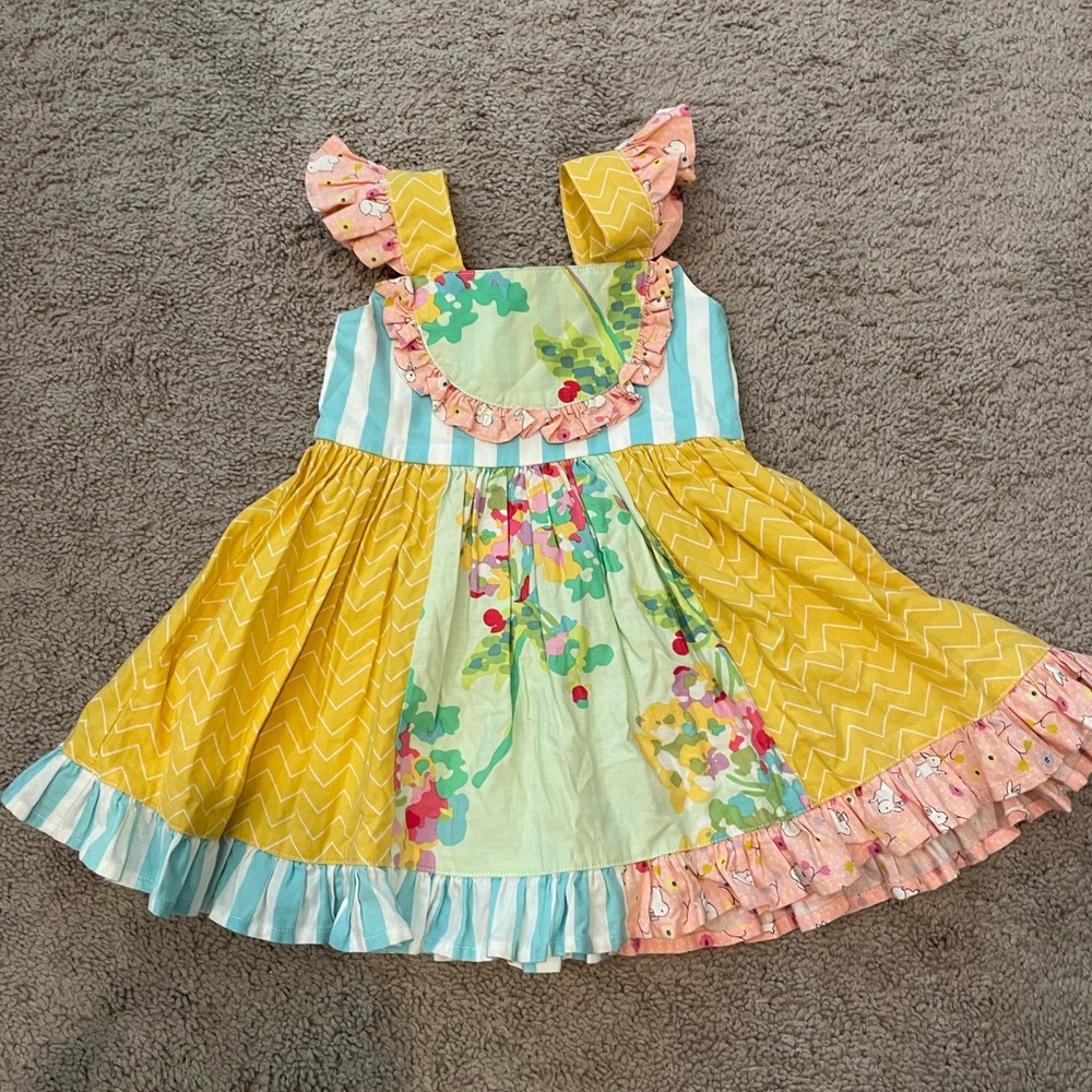 Sweet Honey vhtf Dress with Ruffle Details